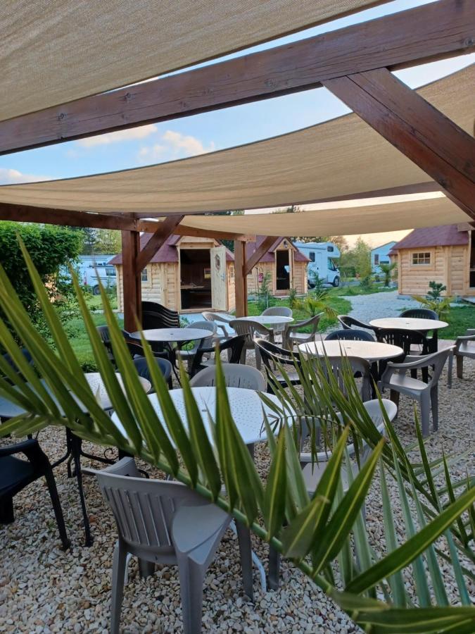 Camping Le Vallage Attigny Exterior photo
