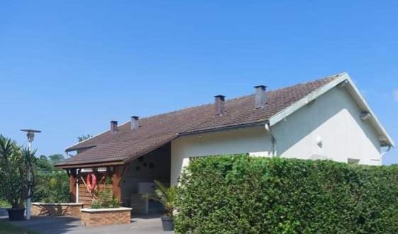Camping Le Vallage Attigny Exterior photo